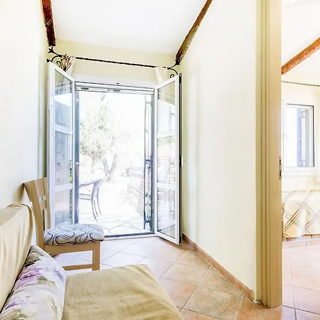 In Paleokastrites With Pool * Liapades